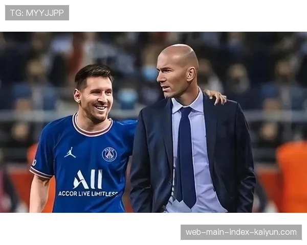 法国德尚战术微调方向 三中卫与四后卫体系切换可能性